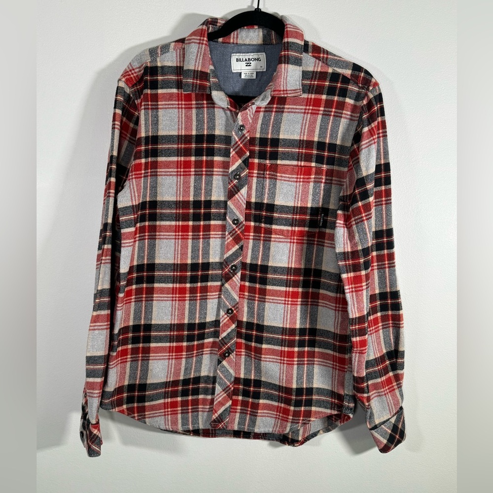 Billabong long sleeve flannel button down shirt size medium outdoor fishing hike